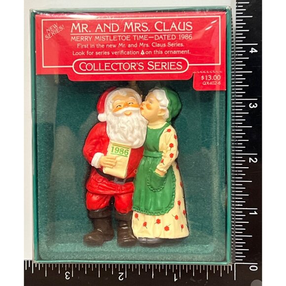 1986 HALLMARK KEEPSAKE ORNAMENT QX402-6 MR & MRS CLAUS KISS MERRY MISTLETOE TIME - Picture 2 of 7